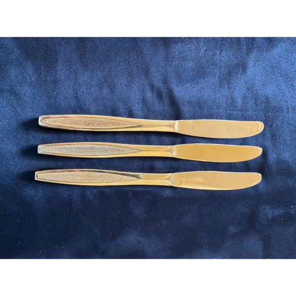 Royalton Antigua 31 PC Gold Electroplate Flatware Spoons Forks Ladle Slot Spoon+ - Picture 8 of 10